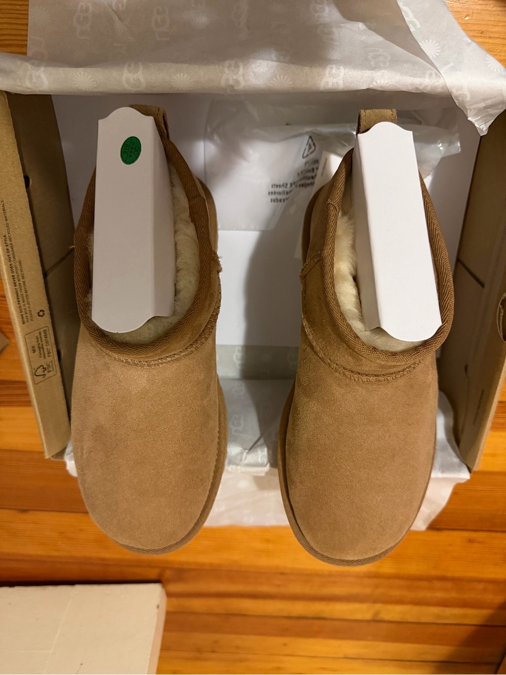 UGG Classic Ultra Mini in Chestnut Size 5 EU 36